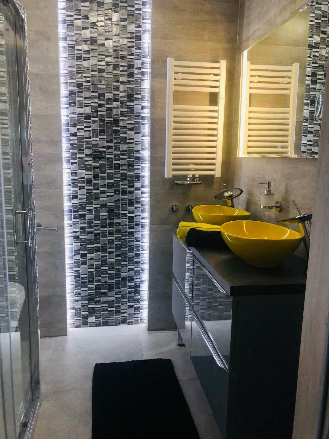 Apartament Elegance Yellow Реваль Экстерьер фото