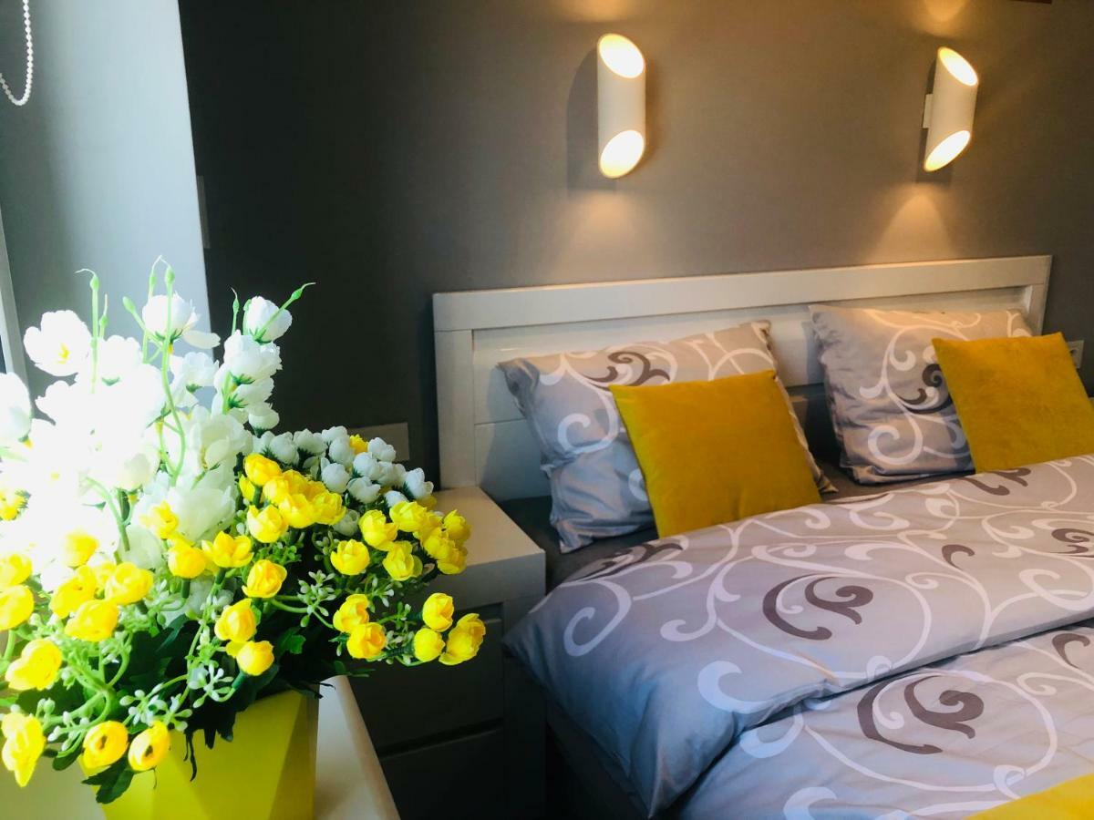 Apartament Elegance Yellow Реваль Экстерьер фото