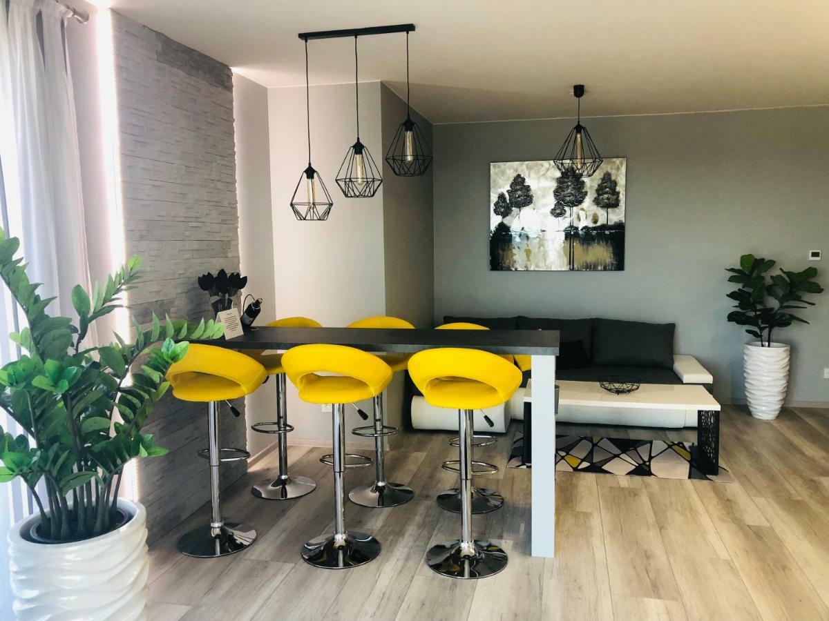 Apartament Elegance Yellow Реваль Экстерьер фото