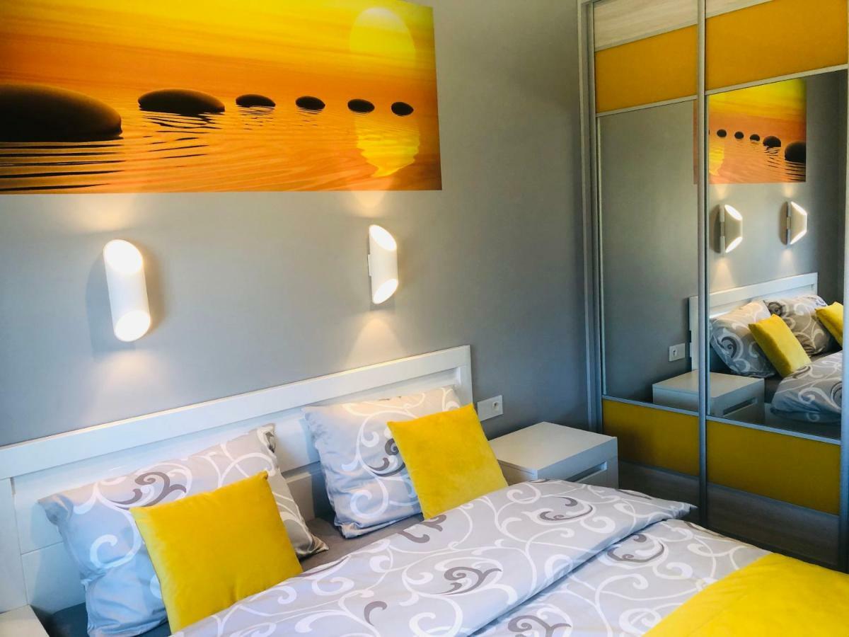 Apartament Elegance Yellow Реваль Экстерьер фото